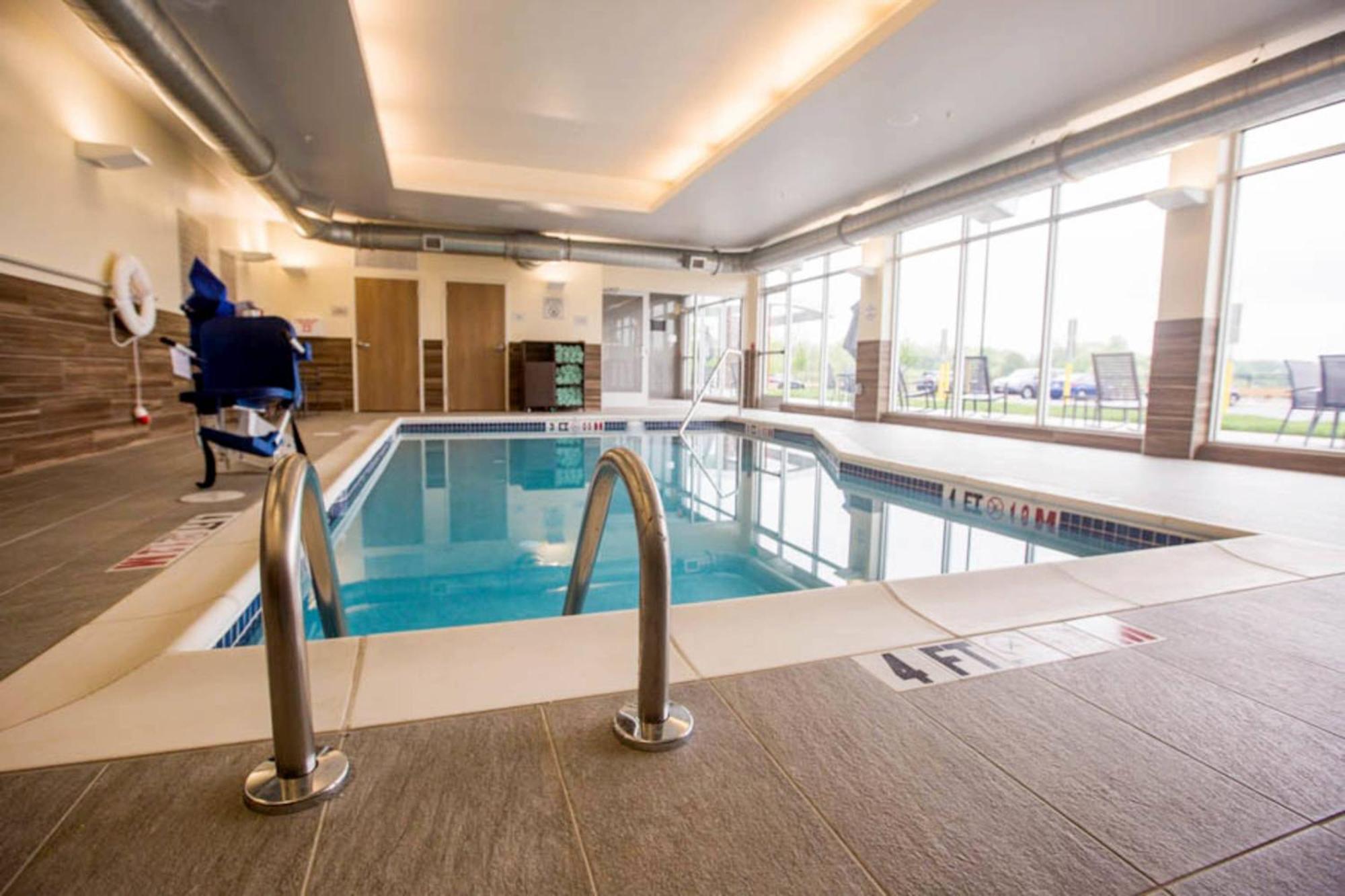 Fairfield Inn & Suites By Marriott Philadelphia Broomall/Newtown Square Екстер'єр фото