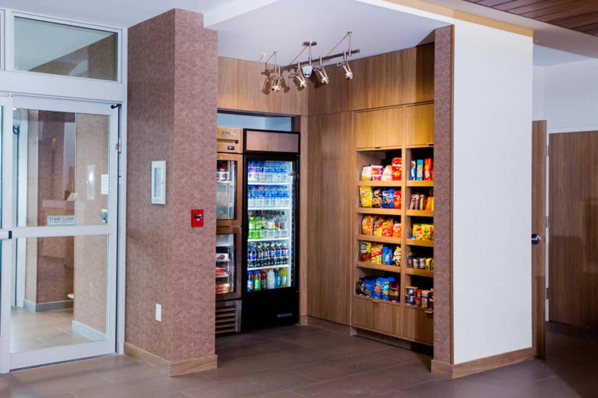 Fairfield Inn & Suites By Marriott Philadelphia Broomall/Newtown Square Екстер'єр фото