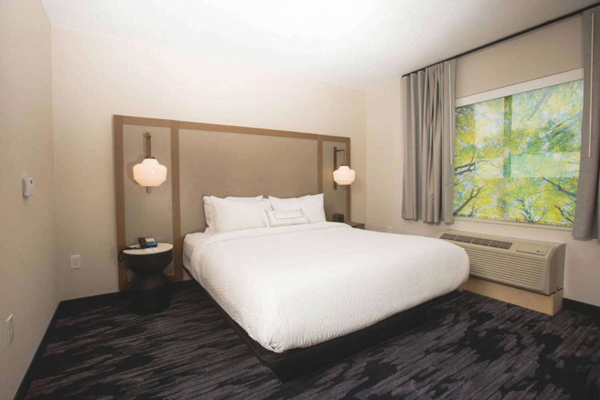 Fairfield Inn & Suites By Marriott Philadelphia Broomall/Newtown Square Екстер'єр фото