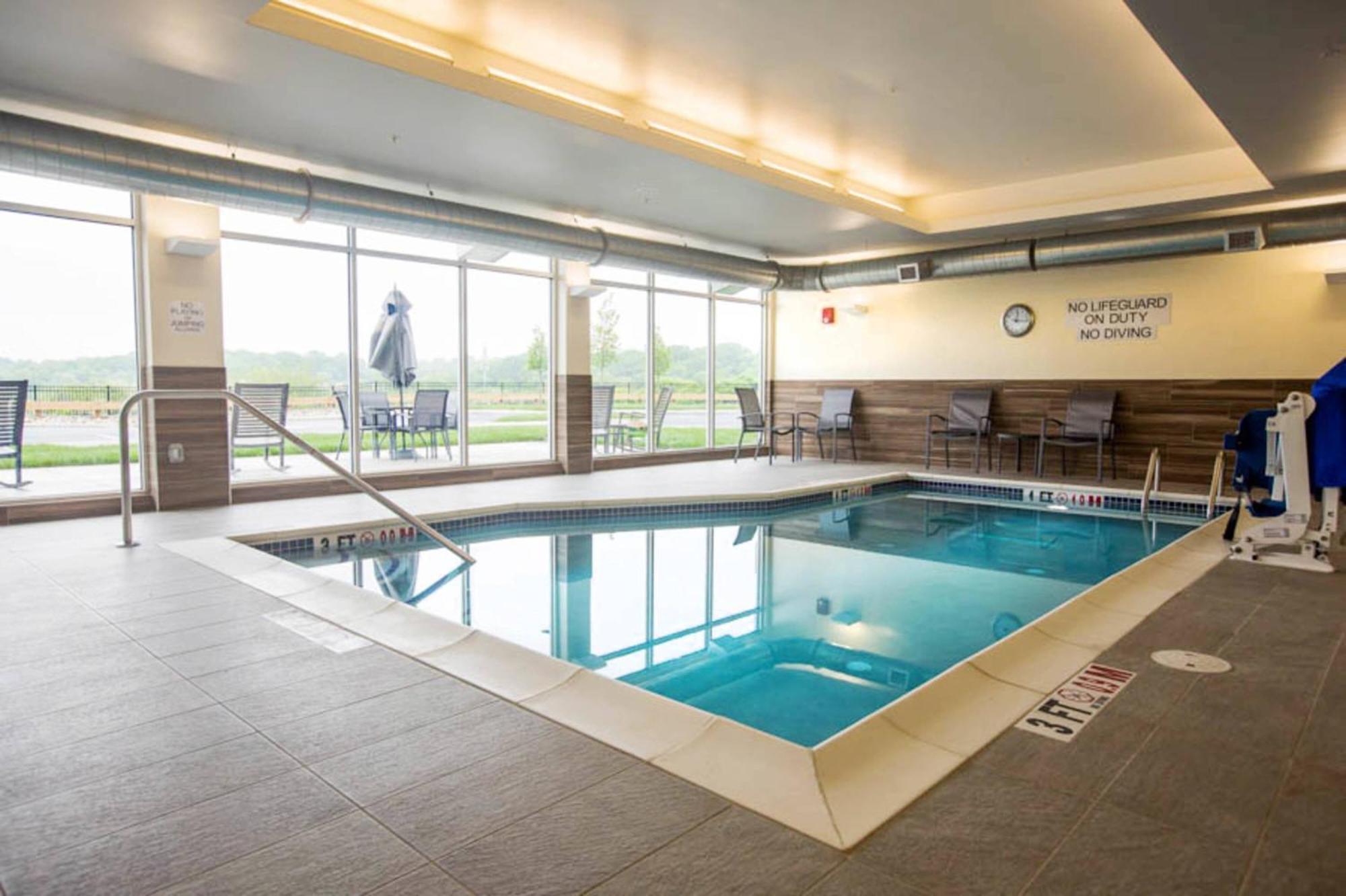 Fairfield Inn & Suites By Marriott Philadelphia Broomall/Newtown Square Екстер'єр фото